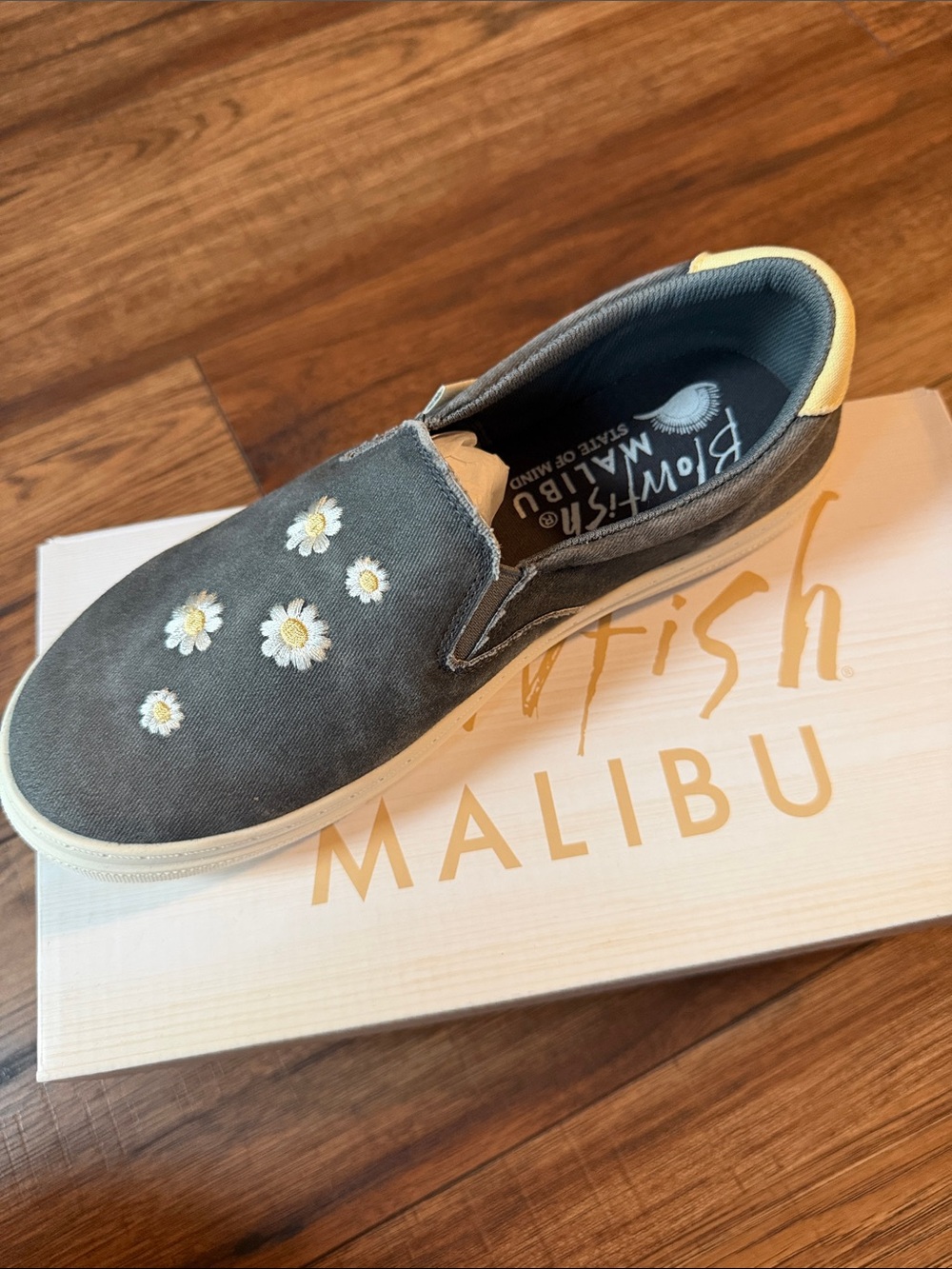 Malibu Gray Slip-On Sneaker with White and Yellow Daisy Embroidery